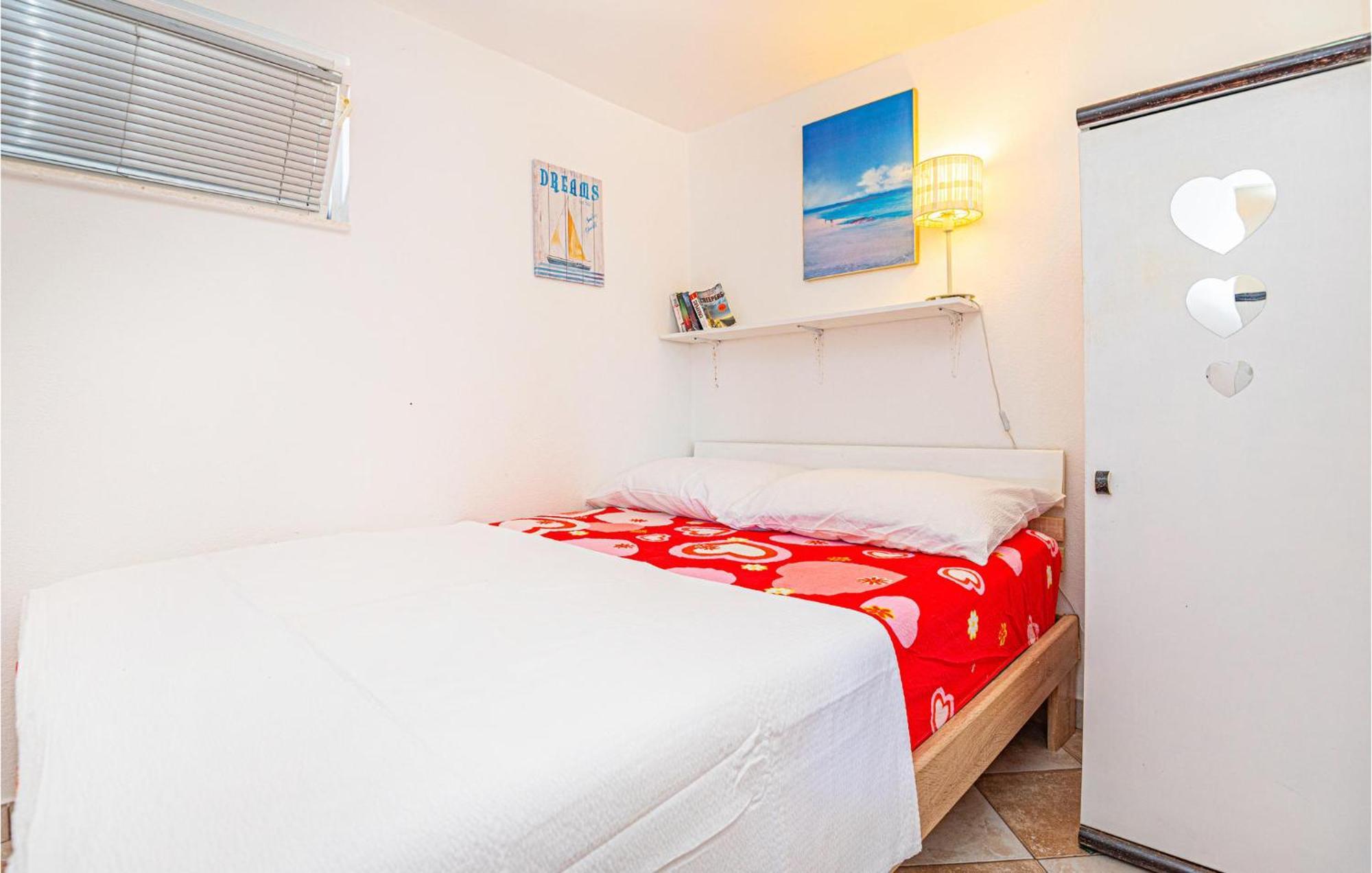 Nice Home In Zatoglav With House Sea View Podglavica Екстериор снимка