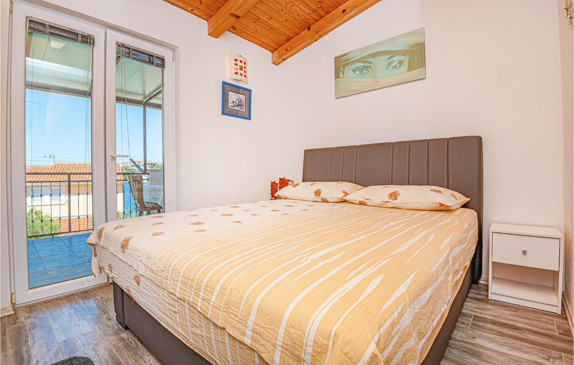 Nice Home In Zatoglav With House Sea View Podglavica Екстериор снимка