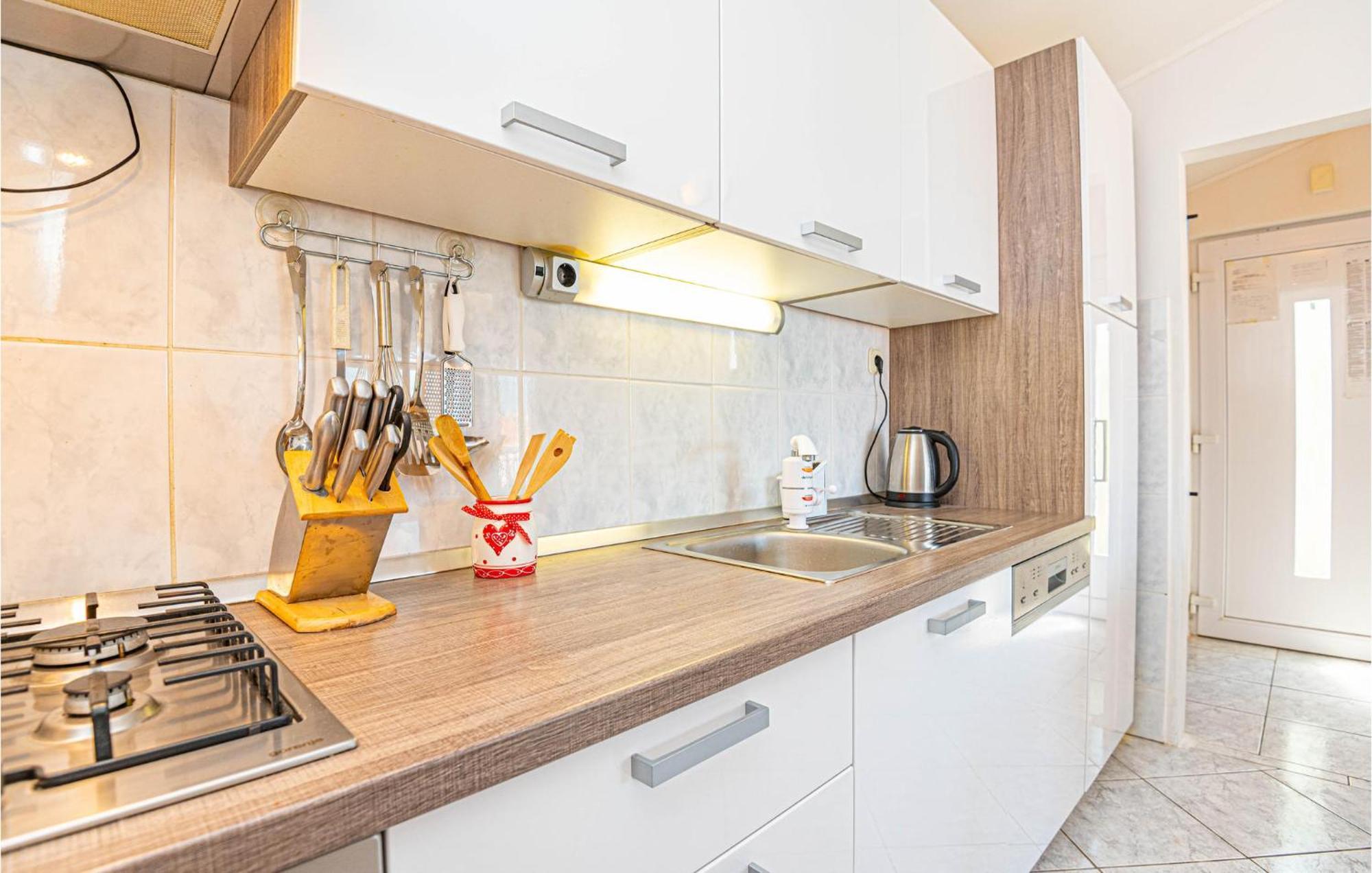 Nice Home In Zatoglav With House Sea View Podglavica Екстериор снимка